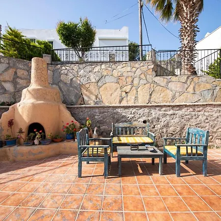 Charming With Shared Pool, Balcony, Terrace And Backyard In Bodrum *
