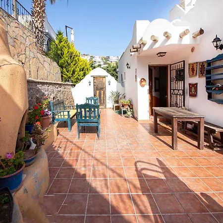 Charming With Shared Pool, Balcony, Terrace And Backyard In Bodrum * Karabag
