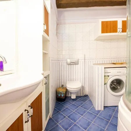 Charming With Shared Pool, Balcony, Terrace And Backyard In Bodrum Feriehus *