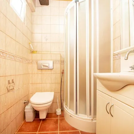 Feriehus Charming With Shared Pool, Balcony, Terrace And Backyard In Bodrum *